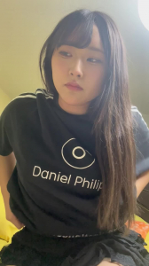 大学生日常卖骚裸聊赚生活费